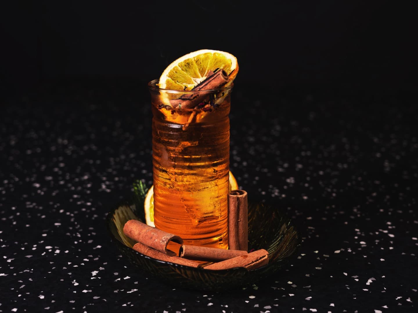 <p>The taste of Dolce Vita</p>
<p>Base: Crodino, apple juice, cinnamon</p>