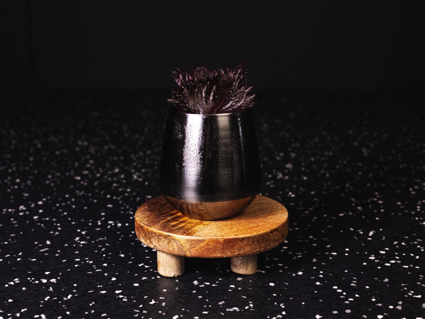 <p>An Asian twist on the mule, so refreshing!</p>
<p>Base: Shizo leaves, vodka infused with Kaffir leaves</p>